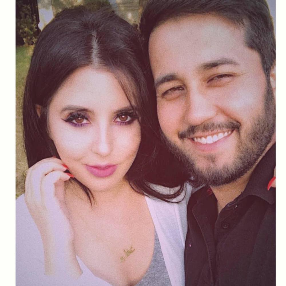 Meet your Posher, Neela